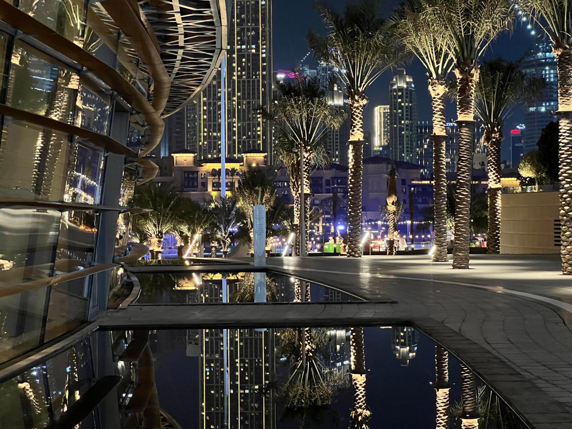 Downtown Luxury - Stunning Burj Khalifa & Sea View - 5 Minutes Walk To Dubai Mall Exteriér fotografie